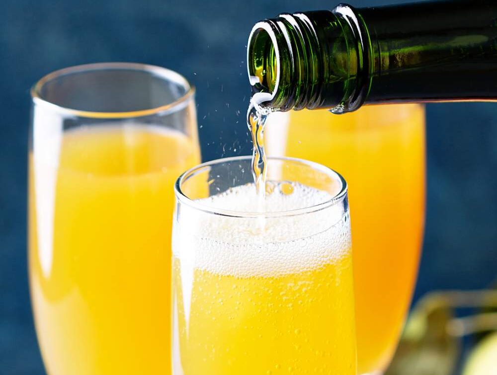 Easy Caramel Apple Cider Mimosas