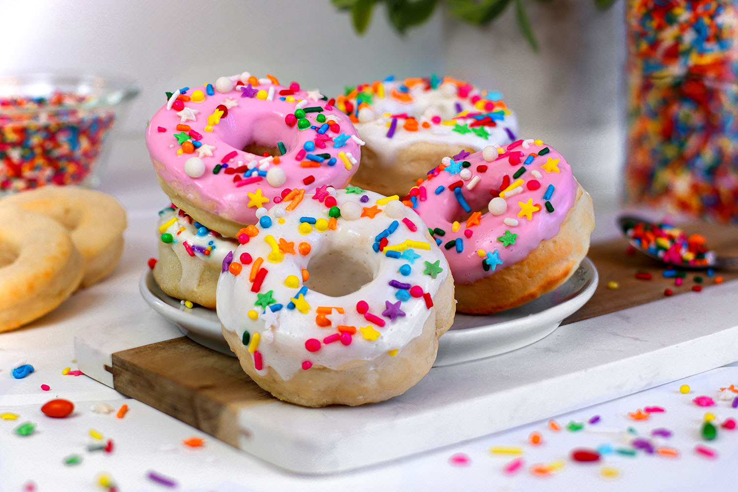 Easy Air Fryer Donuts – Made With Greek Yogurt!